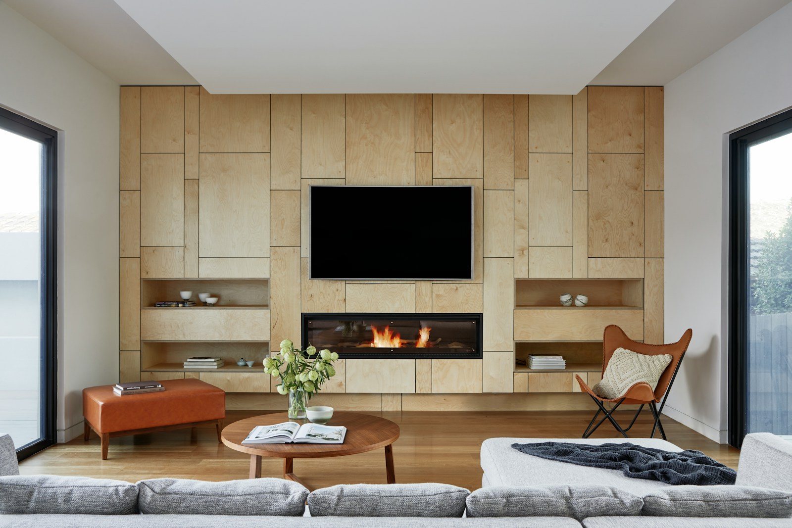 Living Tomorrow: Integrating Technology into New Home Construction in Burbank, CA