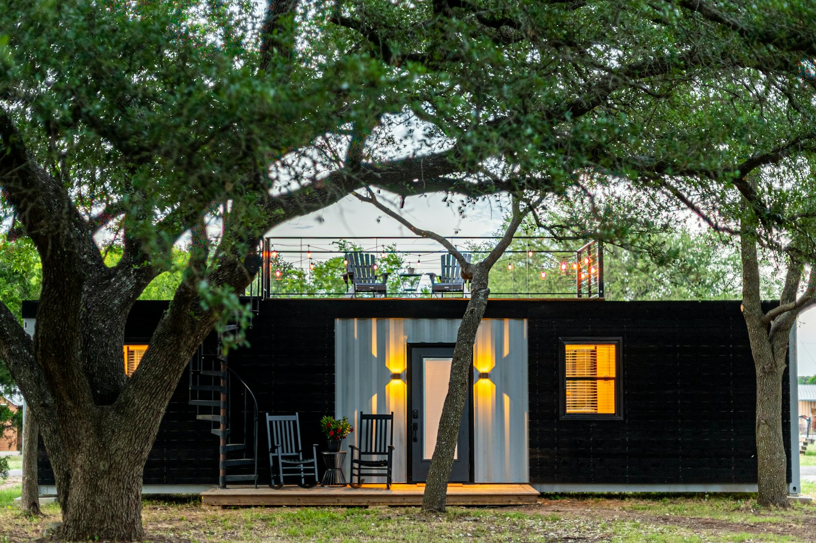 Maximizing Micro-Spaces: General Remodeling Tips for Small Living Spaces in Los Angeles